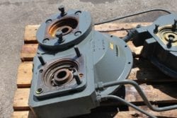 Pumpenverteilergetriebe aus Radlader  Liebherr L544