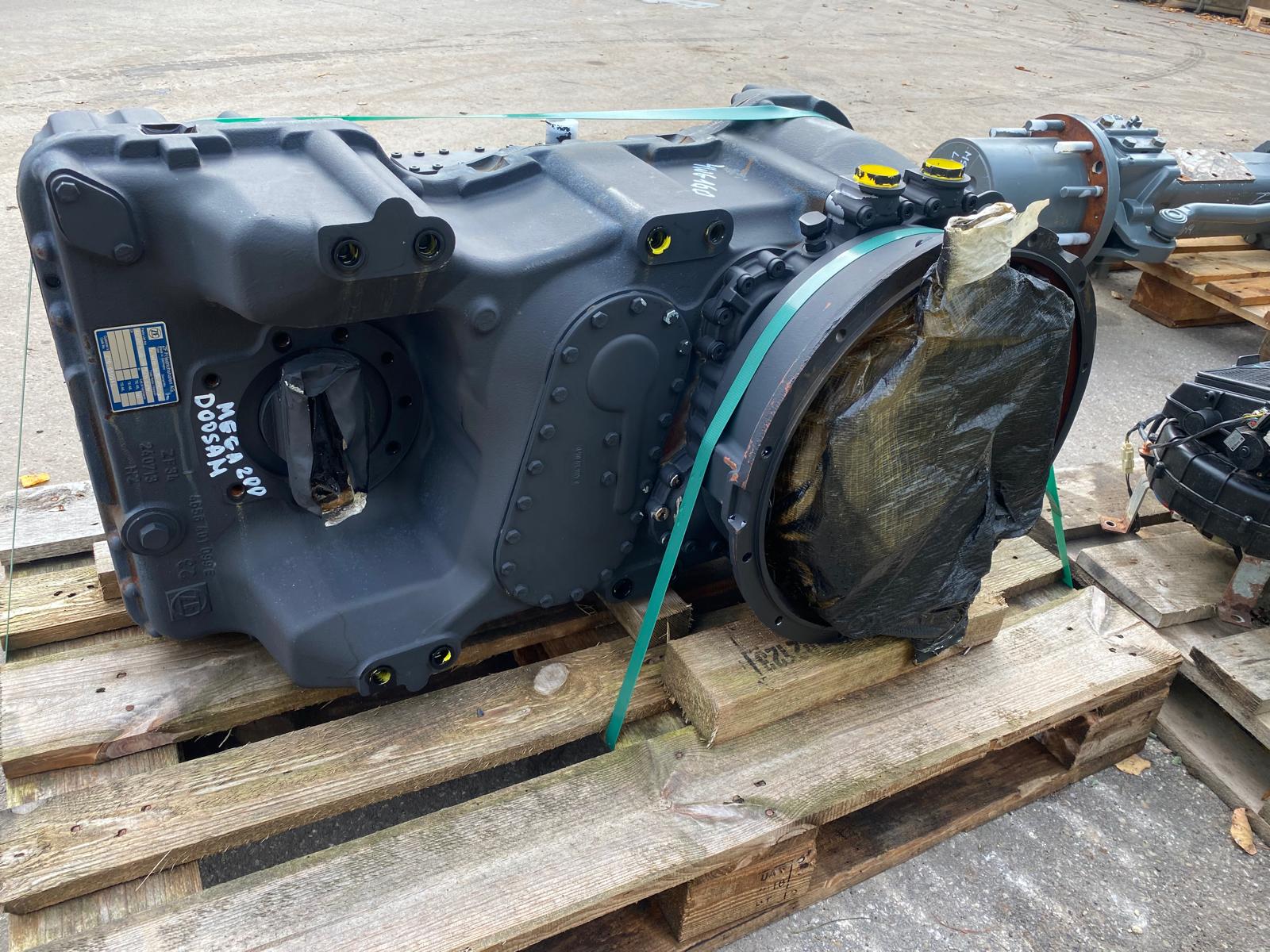 Fahrgetriebe ZF 4 WG 160 – Bild 5