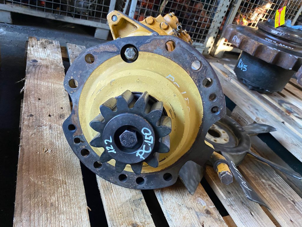 Drehwerksgetriebe aus Komatsu PC 150 – Bild 2