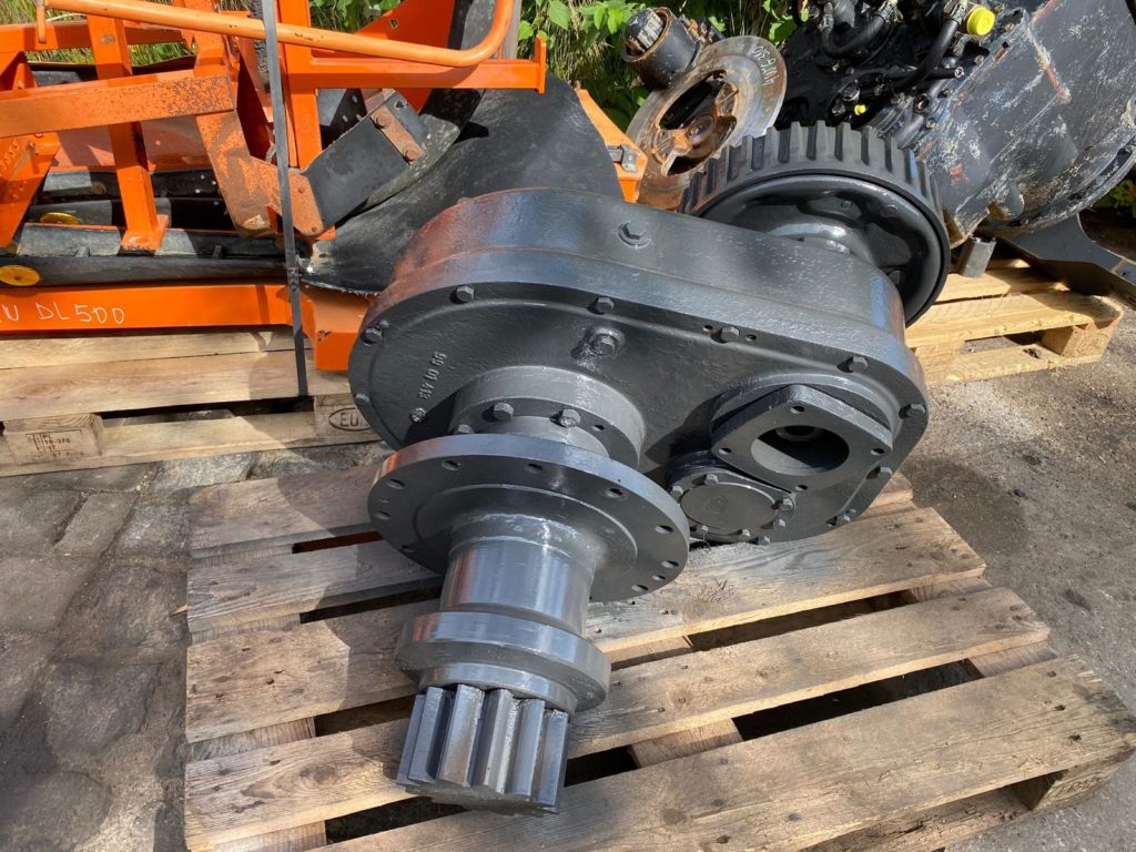 Drehwerksgetriebe aus Hanomag Kettenbagger – Bild 6