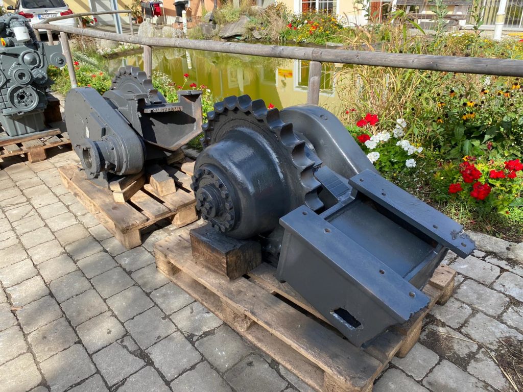 Endantrieb aus Hanomag Kettenbagger – Bild 9