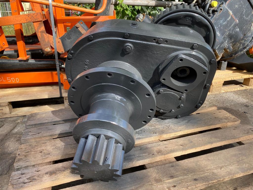 Drehwerksgetriebe aus Hanomag Kettenbagger – Bild 3