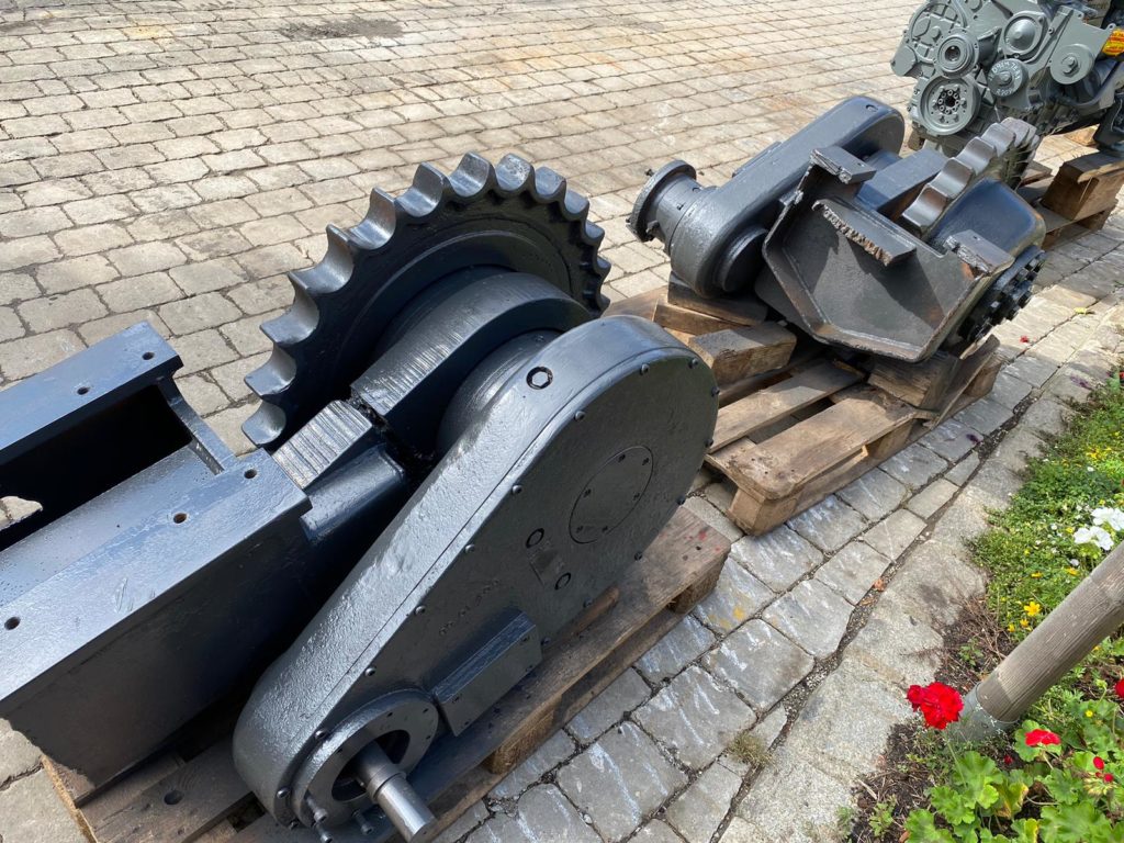 Endantrieb aus Hanomag Kettenbagger – Bild 3