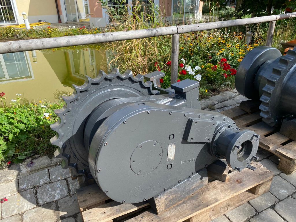 Endantrieb aus Hanomag Kettenbagger – Bild 5