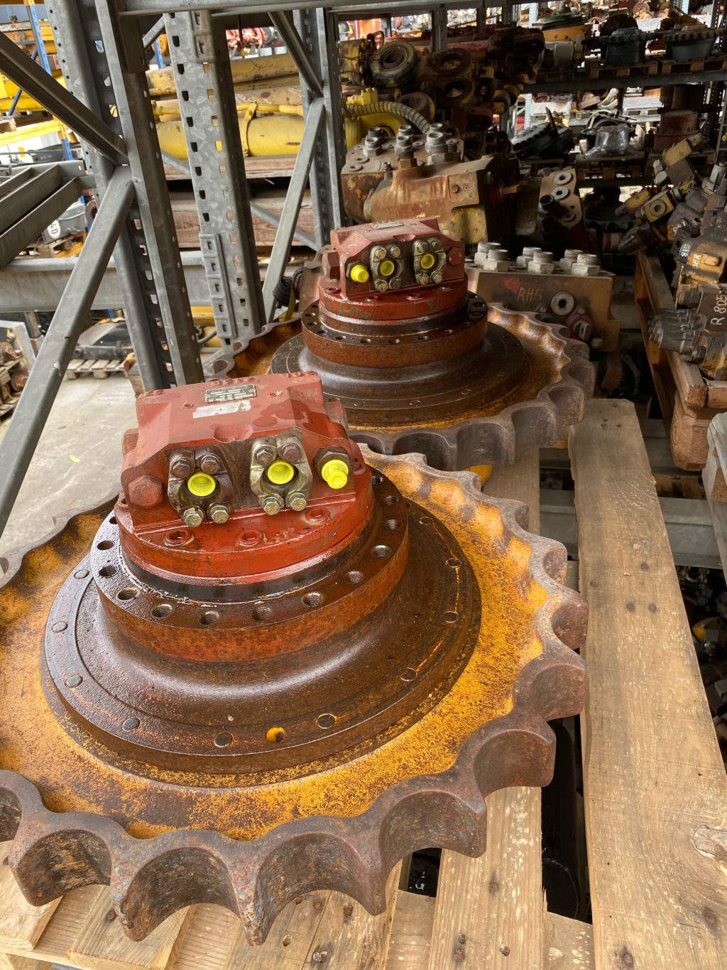 Endantrieb aus Komatsu PC 150 – Bild 5