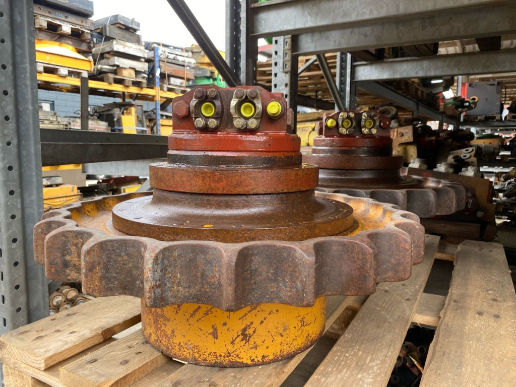 Endantrieb aus Komatsu PC 150 – Bild 2