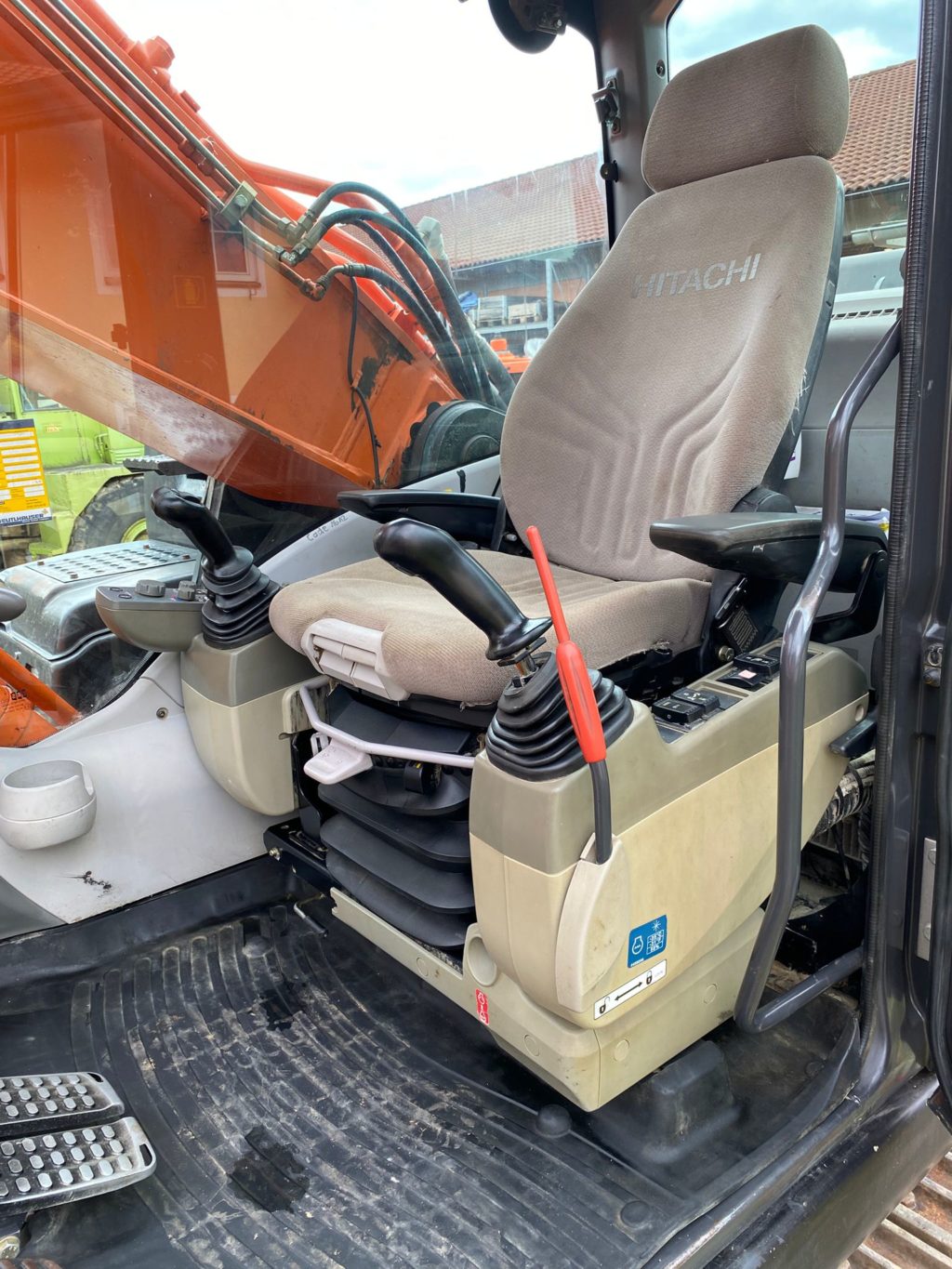 Hitachi ZX 350 LCN -5B, Kettenbagger – Bild 9