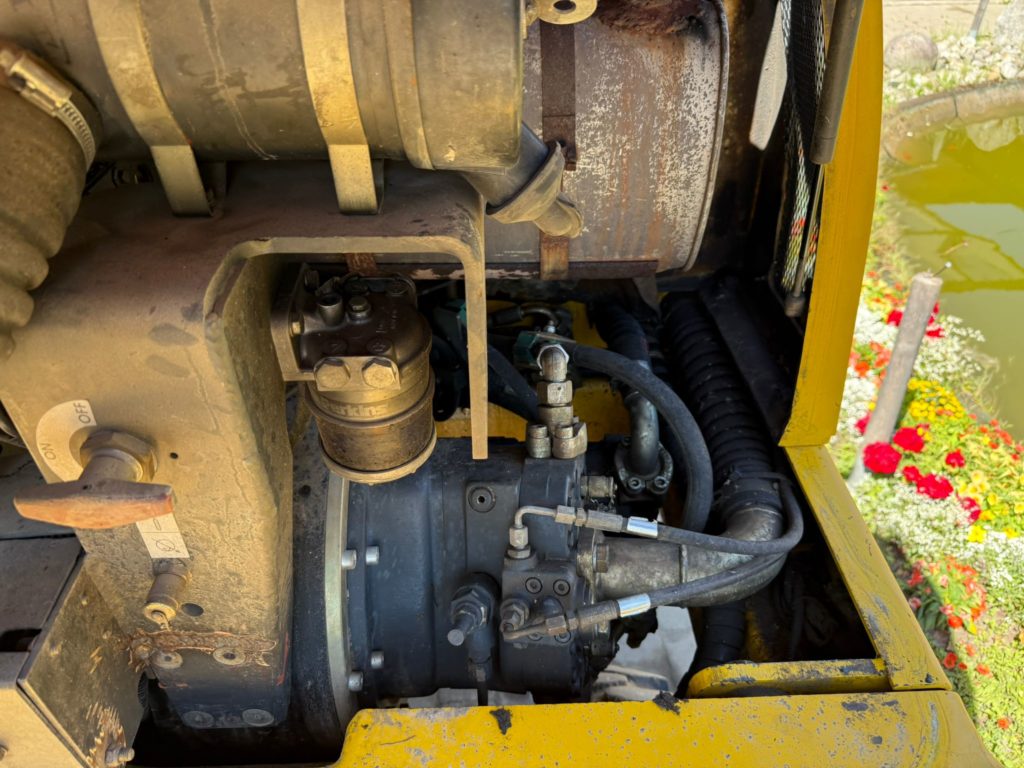 Kramer Allrad  808-3, Mobilbagger – Bild 12