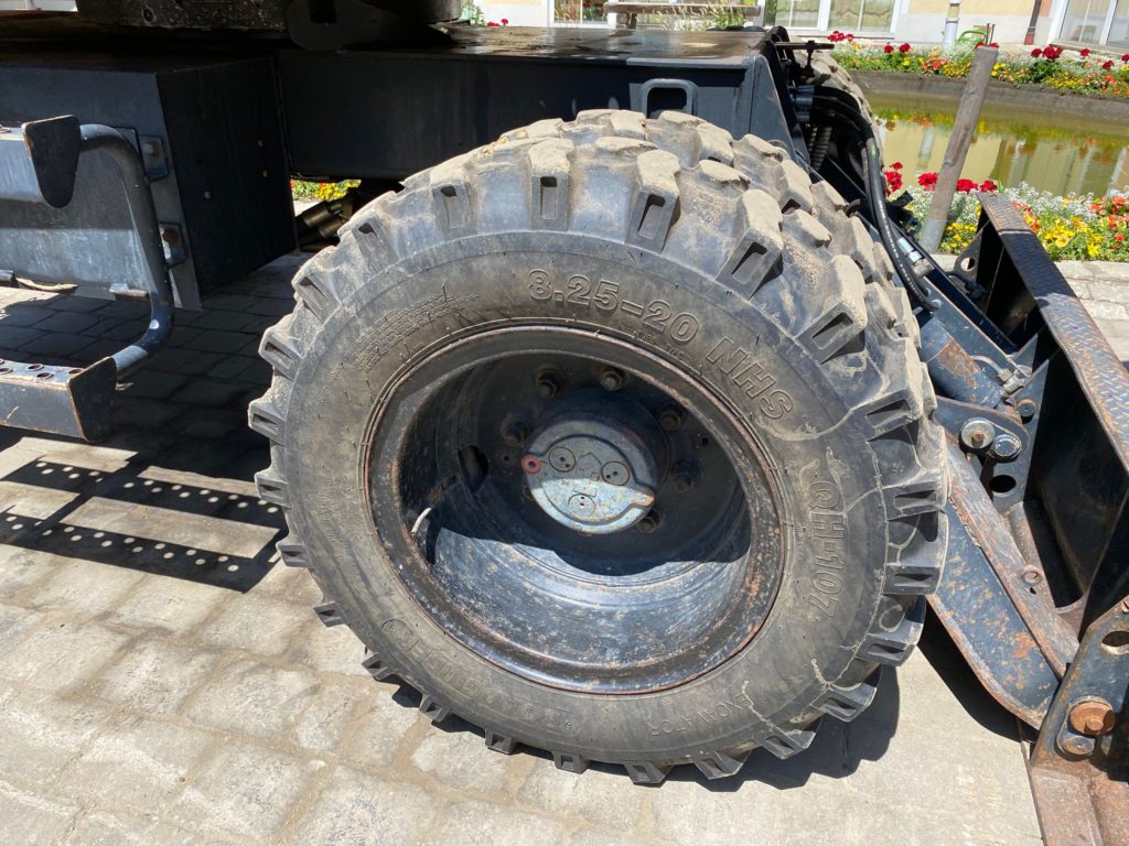 Kramer Allrad  808-3, Mobilbagger – Bild 2