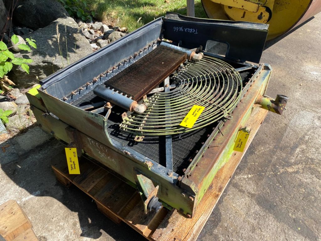 Kühler aus Terex 3066, Dumper – Bild 2