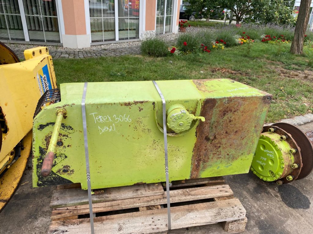 Dieseltank aus Terex 3066