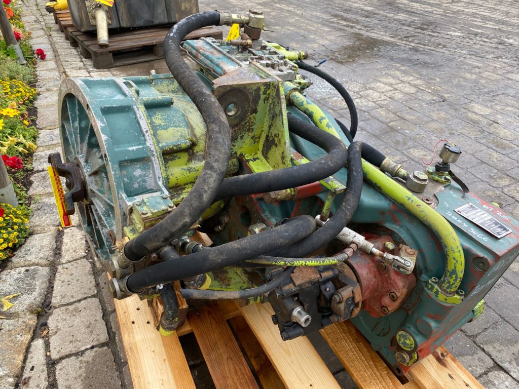 Lastschaltgetriebe  ZF 4WG 200, aus Terex 3066, Dumper – Bild 2