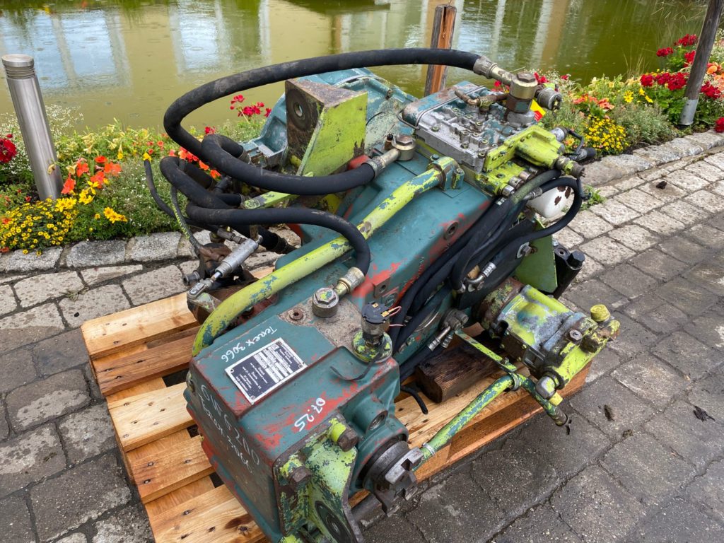 Lastschaltgetriebe  ZF 4WG 200, aus Terex 3066, Dumper – Bild 3