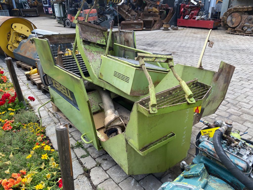Karosserieteile  aus Terex 3066 , Dumper – Bild 5