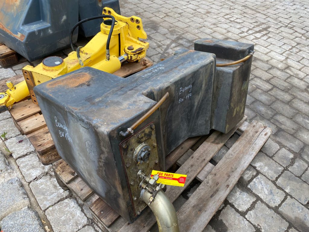 Tank aus Bomag BW144 – Bild 2