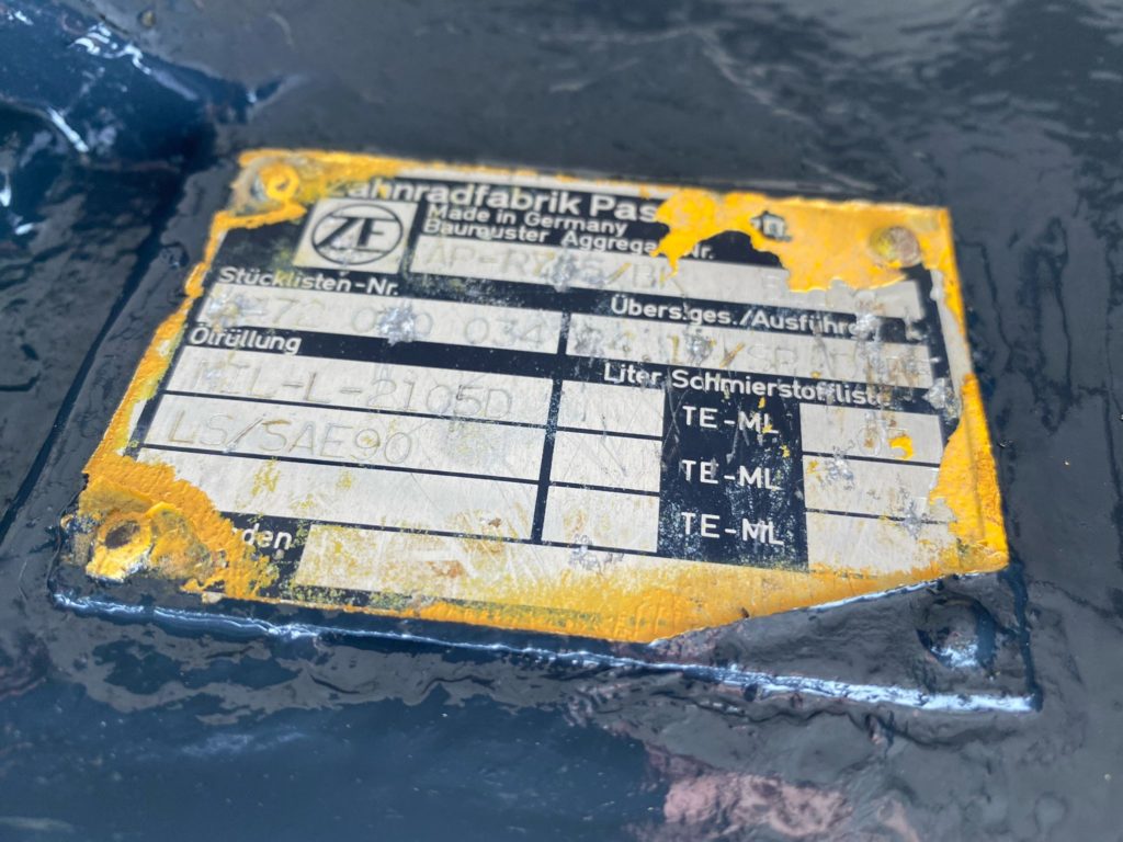 Achse ZF AP R765, aus Furukawa 320E – Bild 5