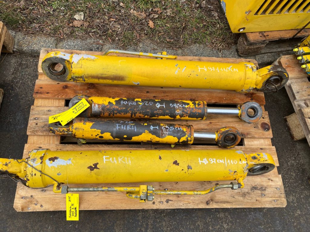 Hydraulikzylinder  aus Furukawa 320E – Bild 4