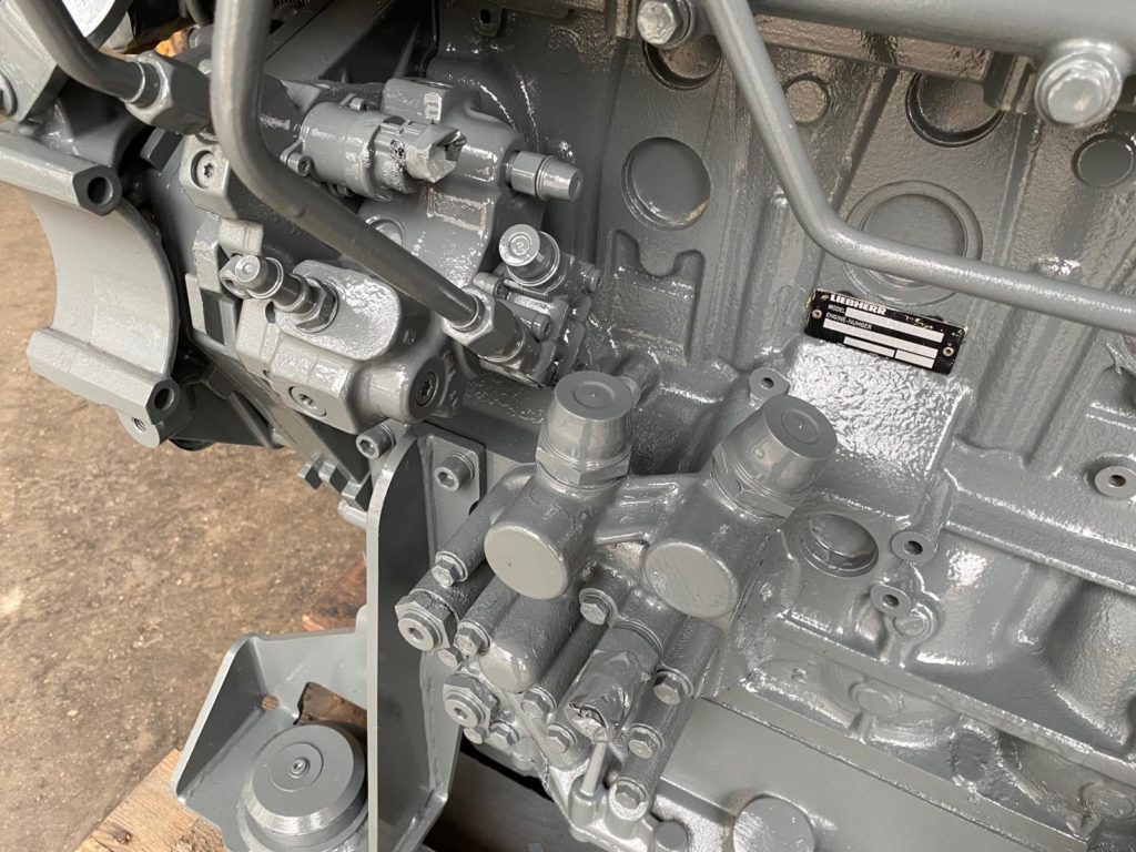 Liebherr D 834 A7 , Dieselmotor neu überholt – Bild 2