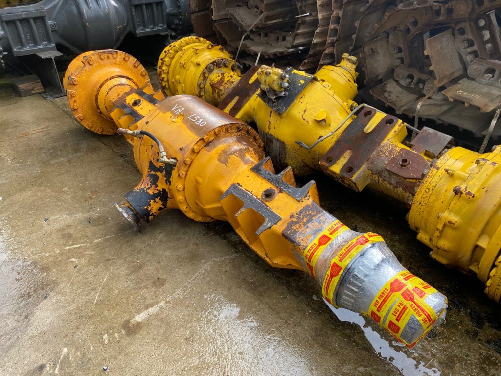 Vorderachse  aus Liebherr L 580 – Bild 5