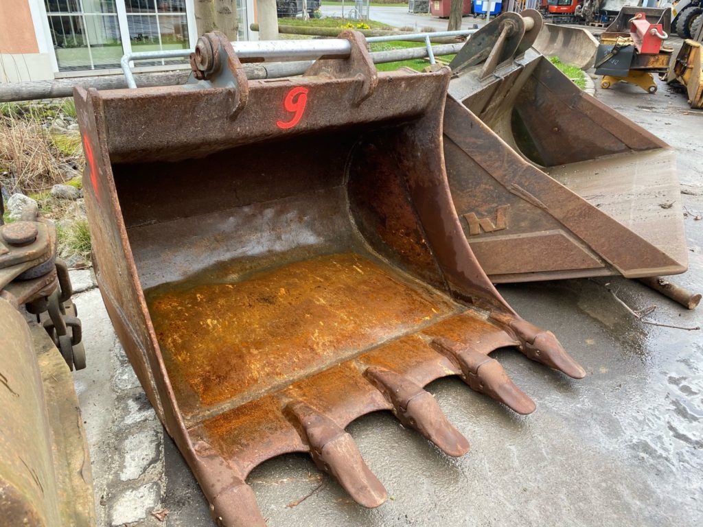 Löffel Breite 137 cm Nr 9