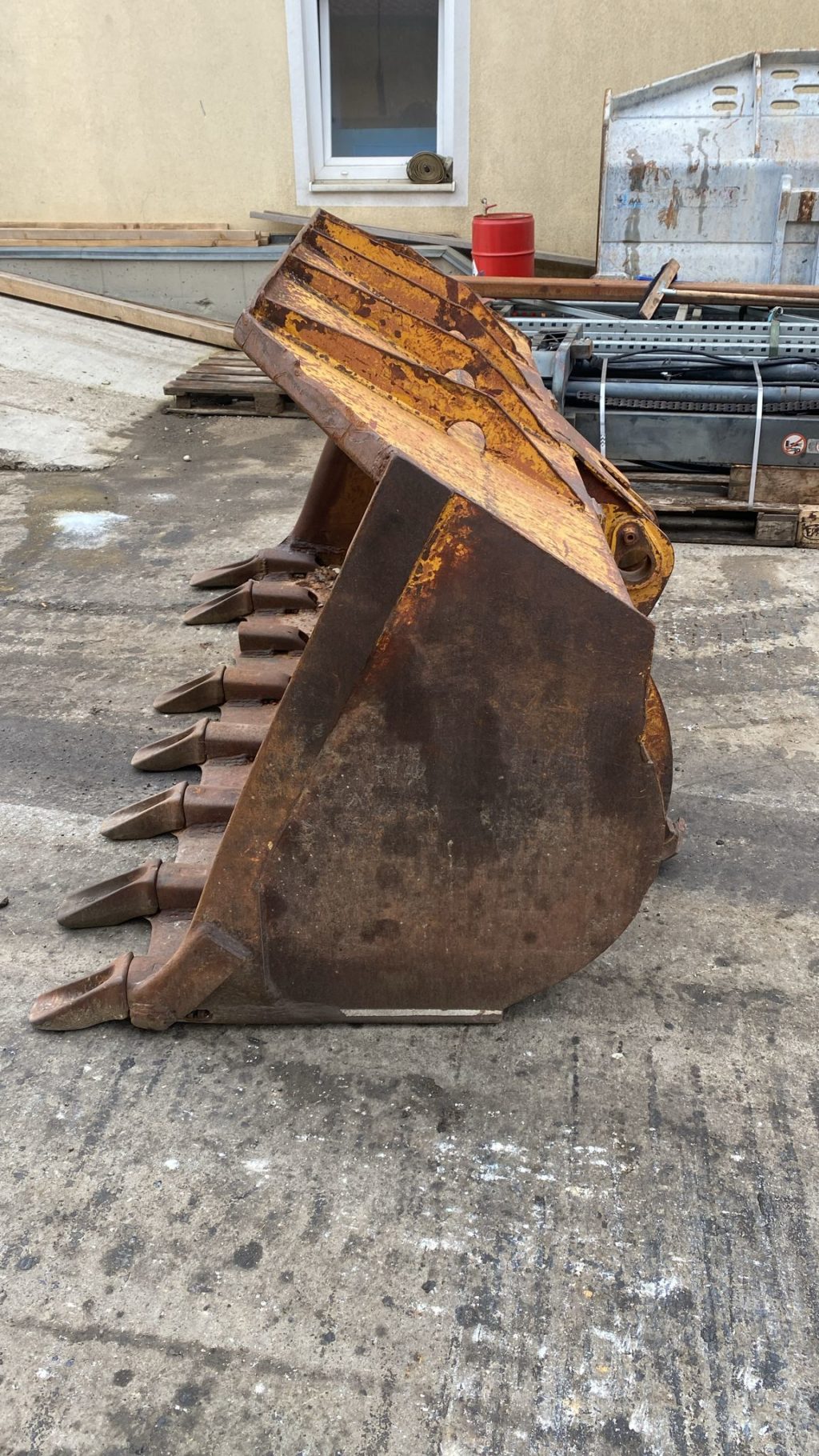 Schaufel aus Liebherr LR 631