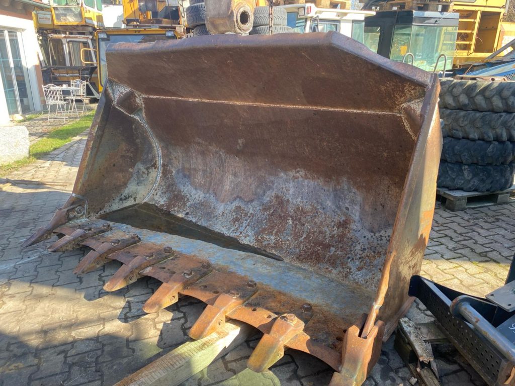 Schaufel aus Liebherr L 550