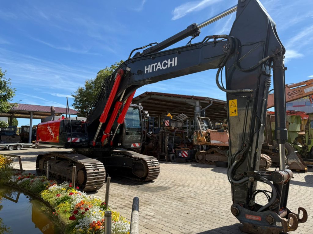 Hitachi KLS 350-5, Kettenbagger – Bild 4