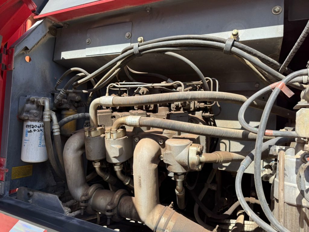 Hitachi KLS 350-5, Kettenbagger – Bild 10