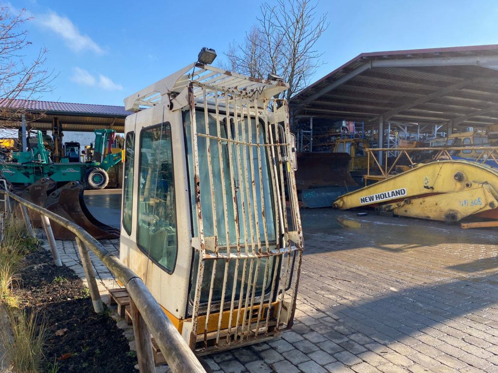 Kabine aus Liebherr R964 B – Bild 4
