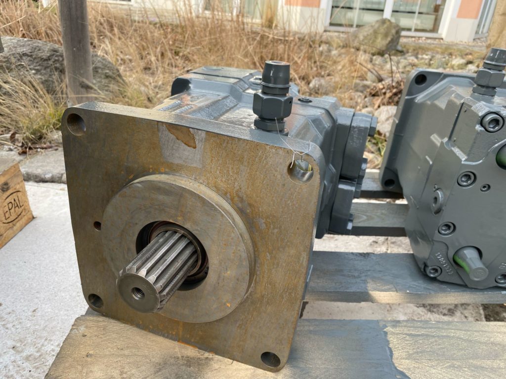 Fahrmotor Linde HMV 210, aus Liebherr PR 724 – Bild 4