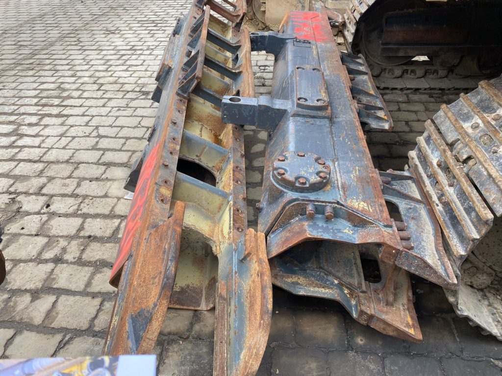 Laufrollenrahmen aus Liebherr PR 724 LGP – Bild 6
