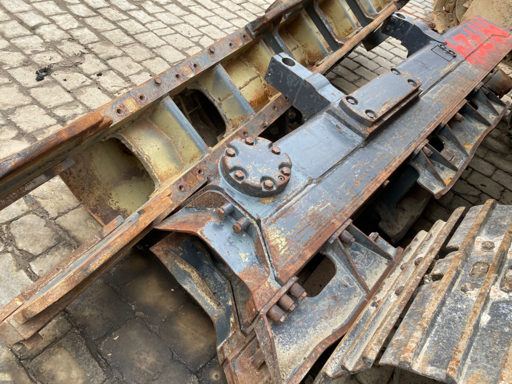 Laufrollenrahmen aus Liebherr PR 724 LGP – Bild 7