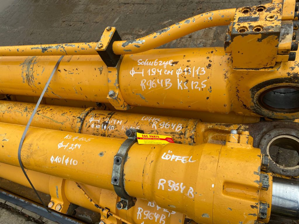 Hydraulikzylinder aus Liebherr R964B – Bild 5