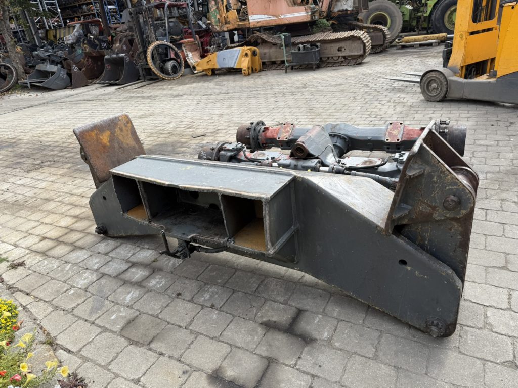 Pratzenabstützung aus Liebherr A904LIT – Bild 6