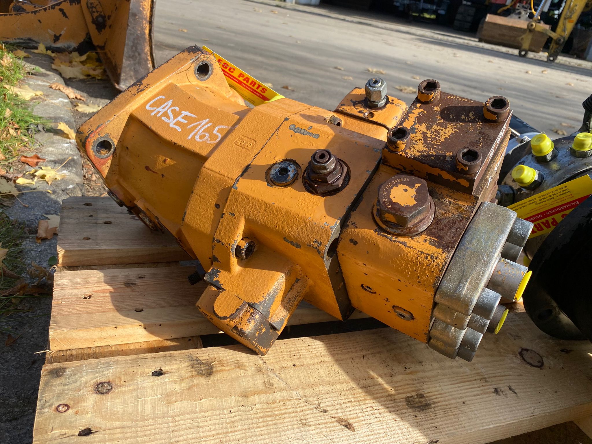 Fahrmotor Rexroth A6VM 107 aus Case WX165