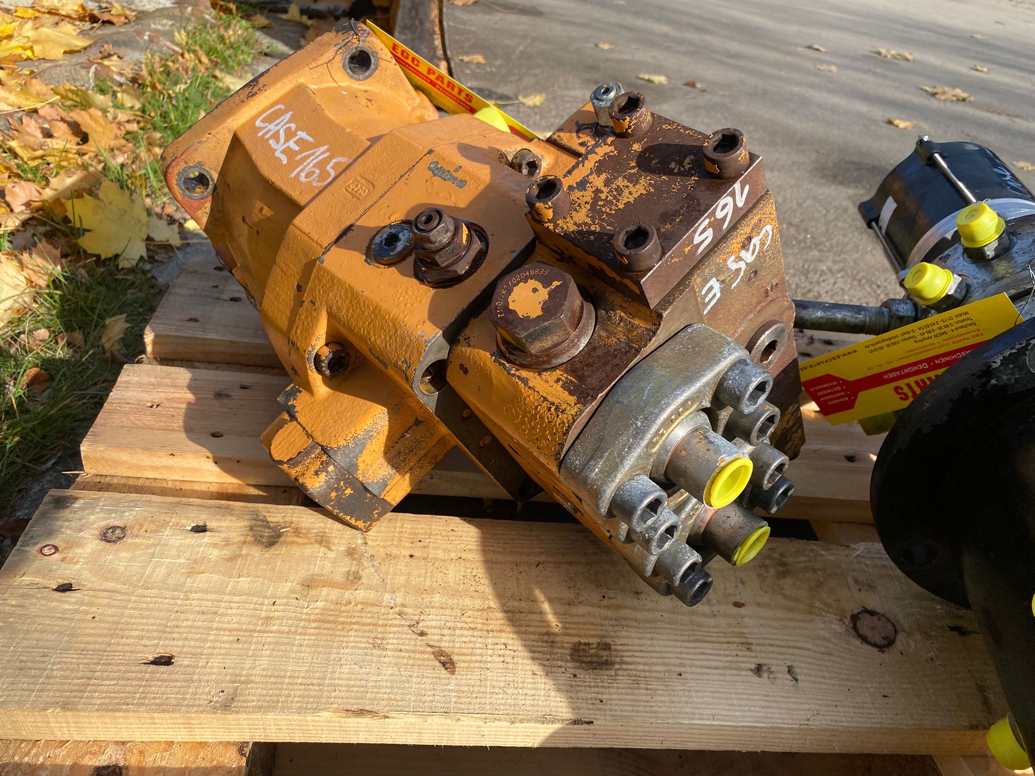 Fahrmotor Rexroth A6VM 107 aus Case WX165 – Bild 4