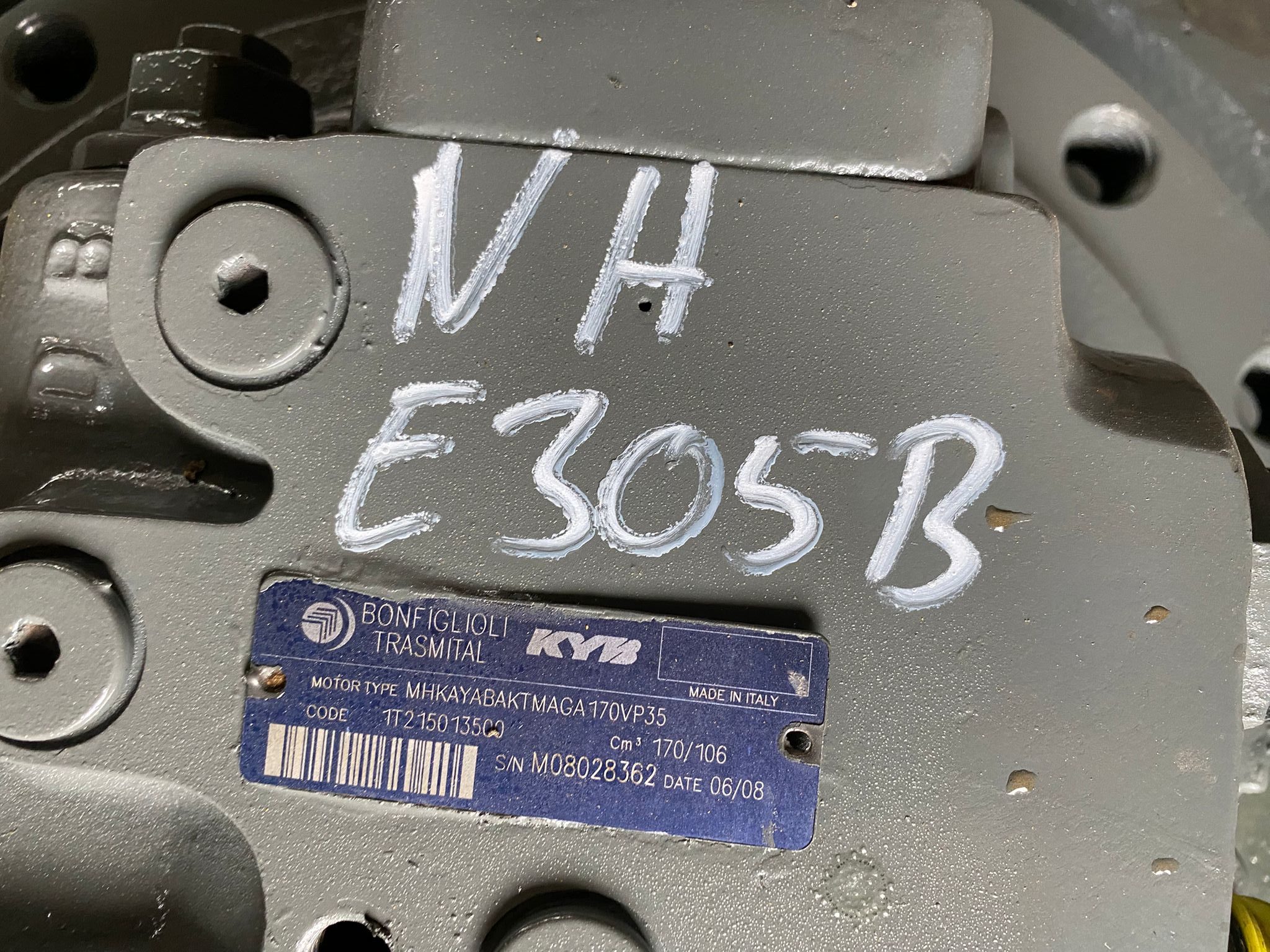 Endantrieb aus New Holland E305 – Bild 4