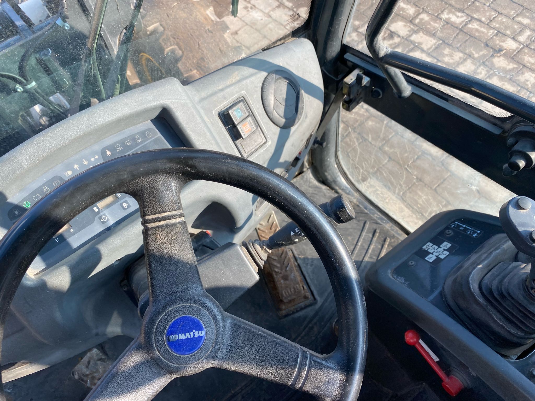 Komatsu WA 70-7, Radlader – Bild 13