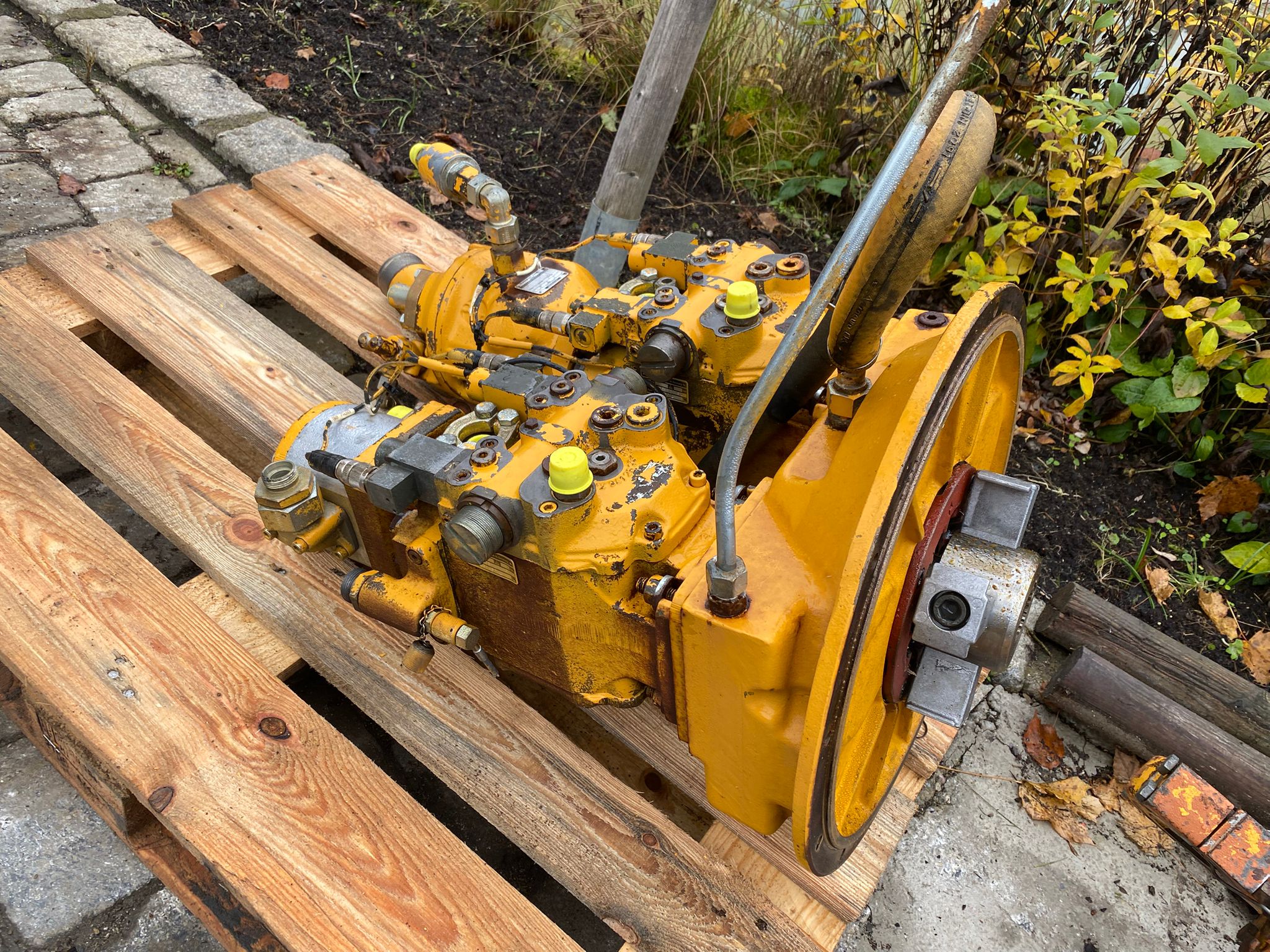 Pumpenverteilergetriebe PVG 250, Linde BPV 50 aus Liebherr PR 712 – Bild 3