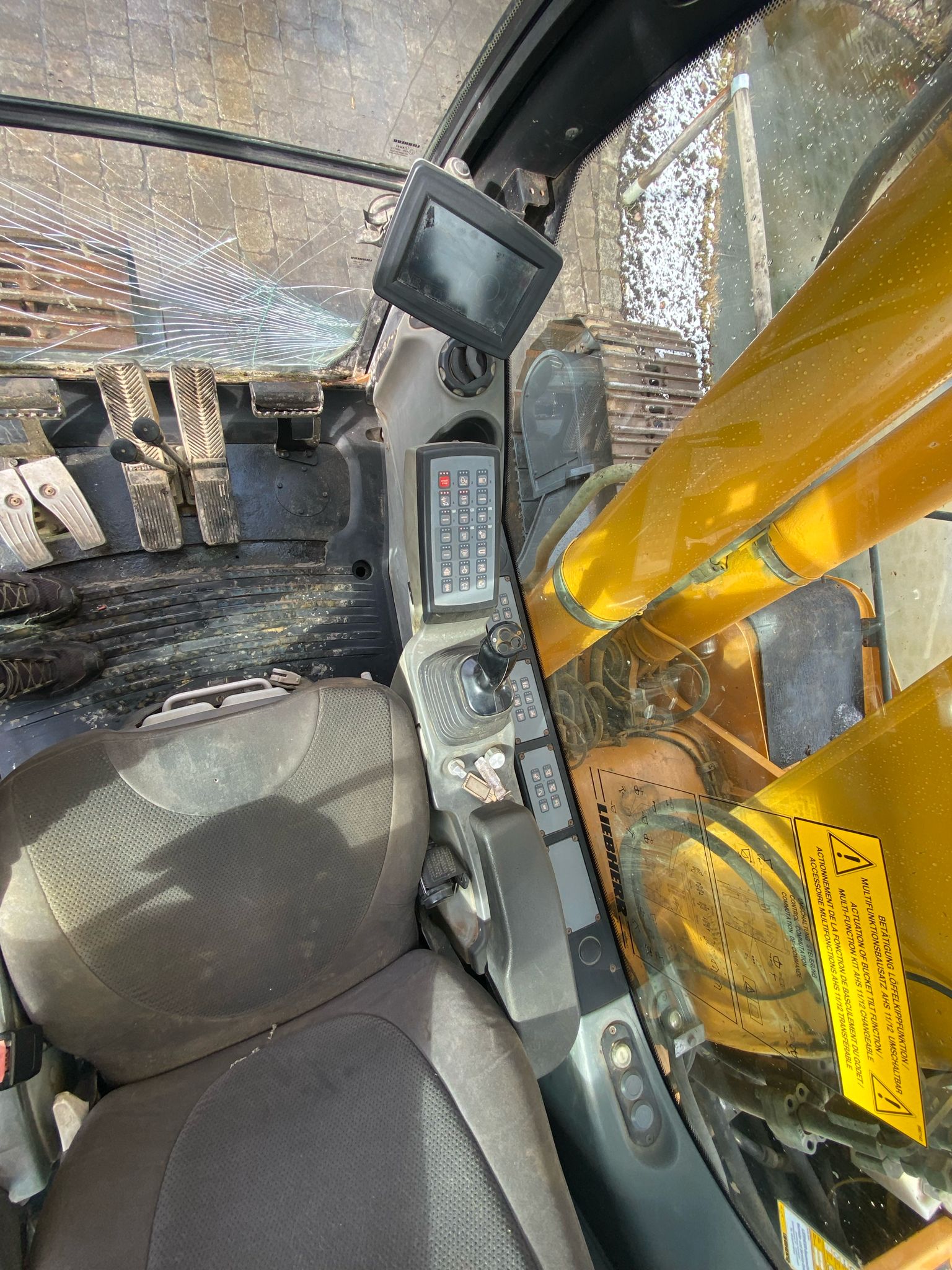 Kettenbagger Liebherr R 926 LC, Monoblock – Bild 8