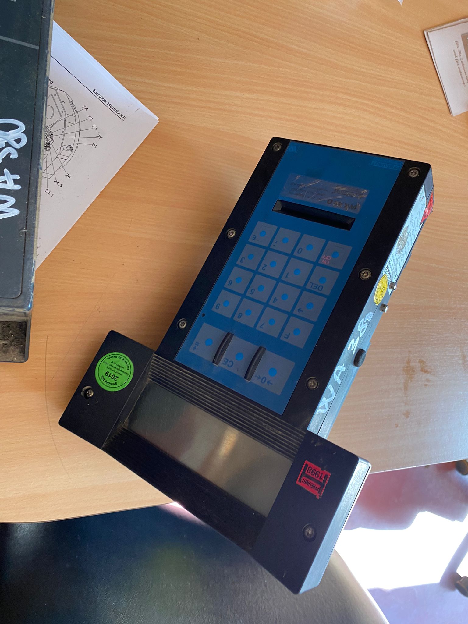 Waage Pfreundt WK 40D aus Komatsu WA380