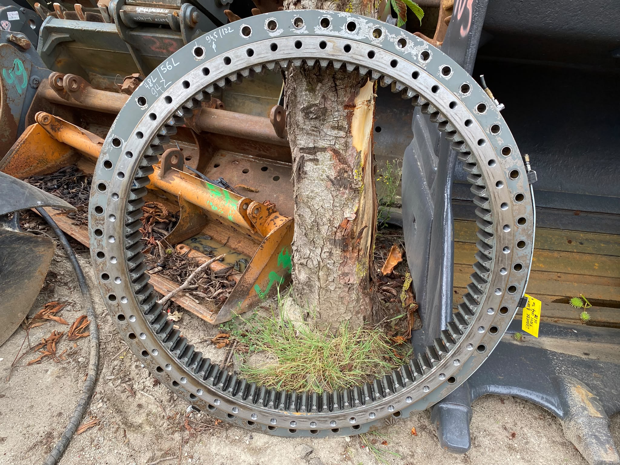 Drehkranz aus Liebherr R924 C T – Bild 3