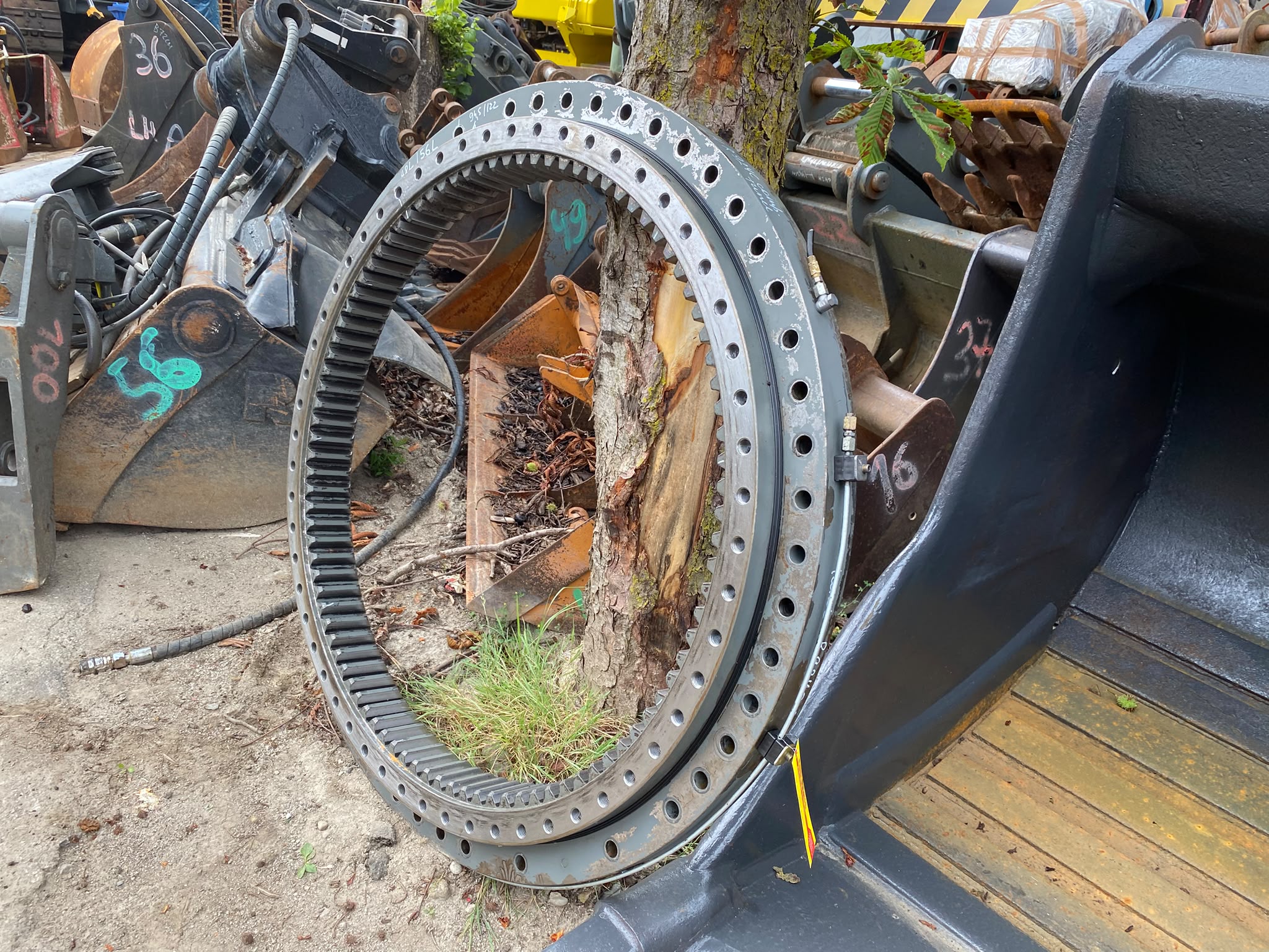Drehkranz aus Liebherr R924 C T – Bild 5