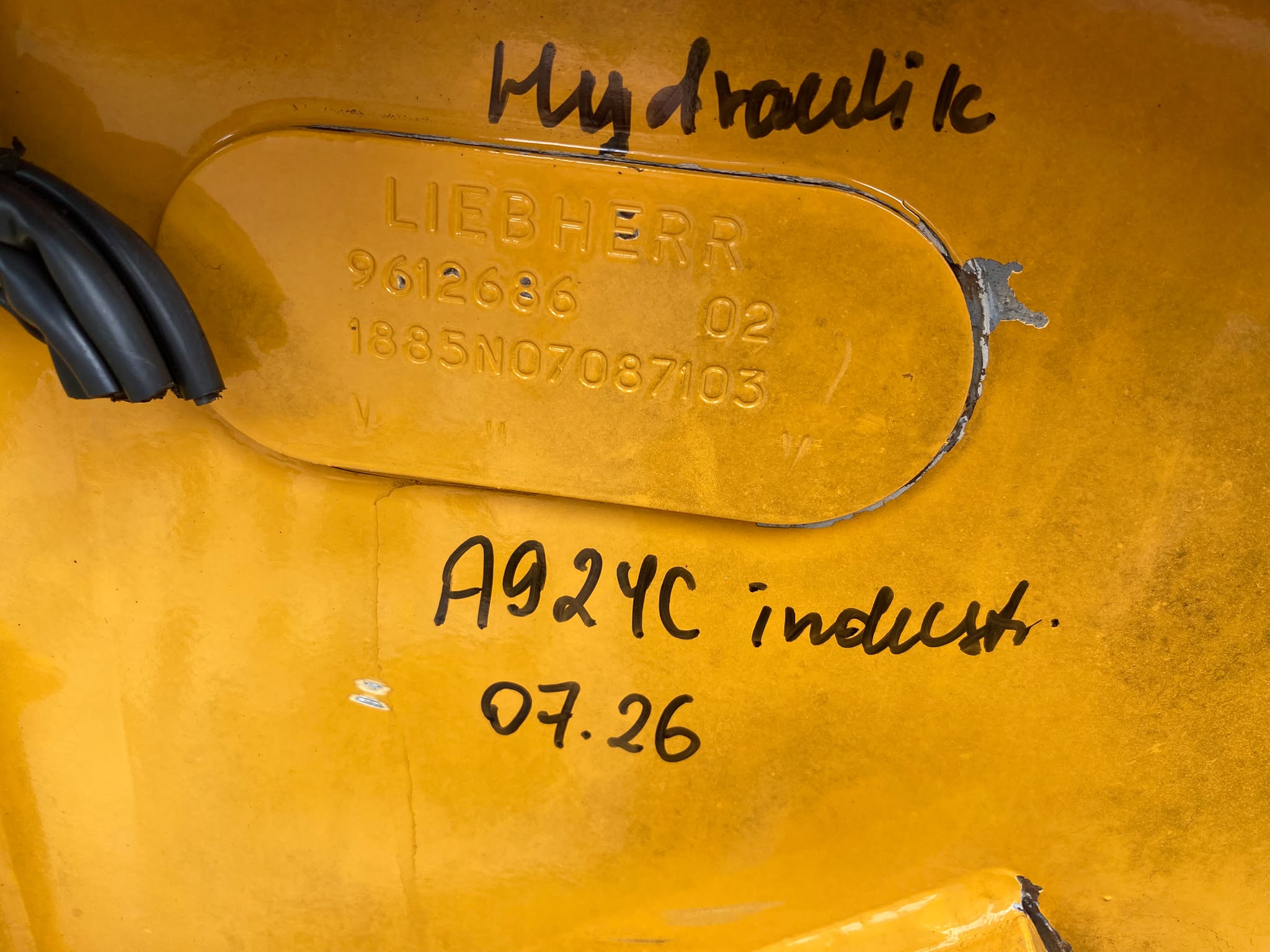 Hydrauliktank, Dieseltank aus Liebherr A924C , Umschlagbagger – Bild 7