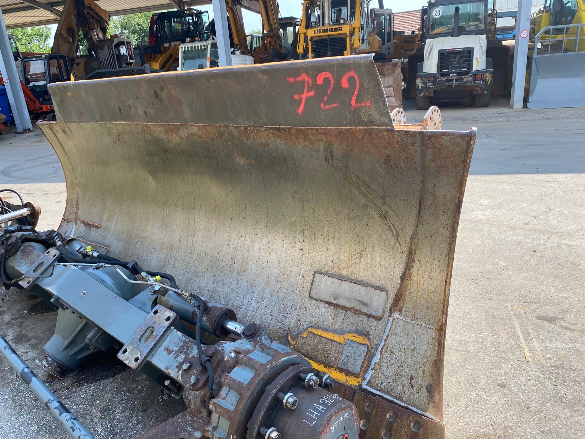 Planierschild aus Liebherr PR 722 – Bild 4