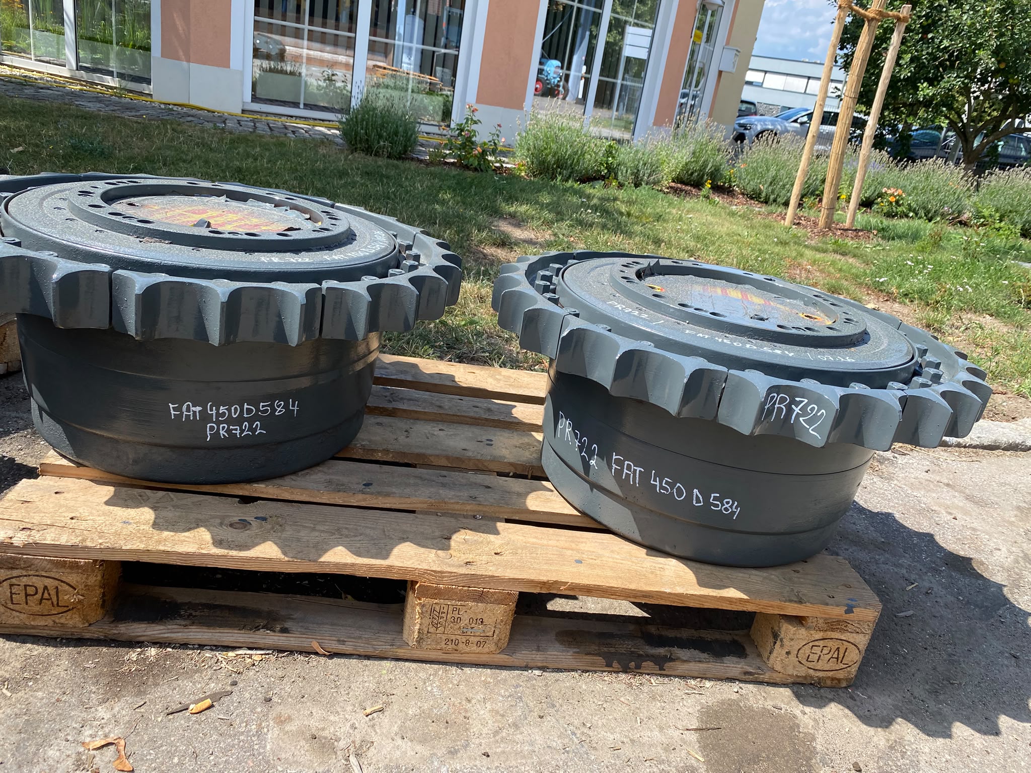 Endantrieb FAT 450D584 aus Liebherr PR 722