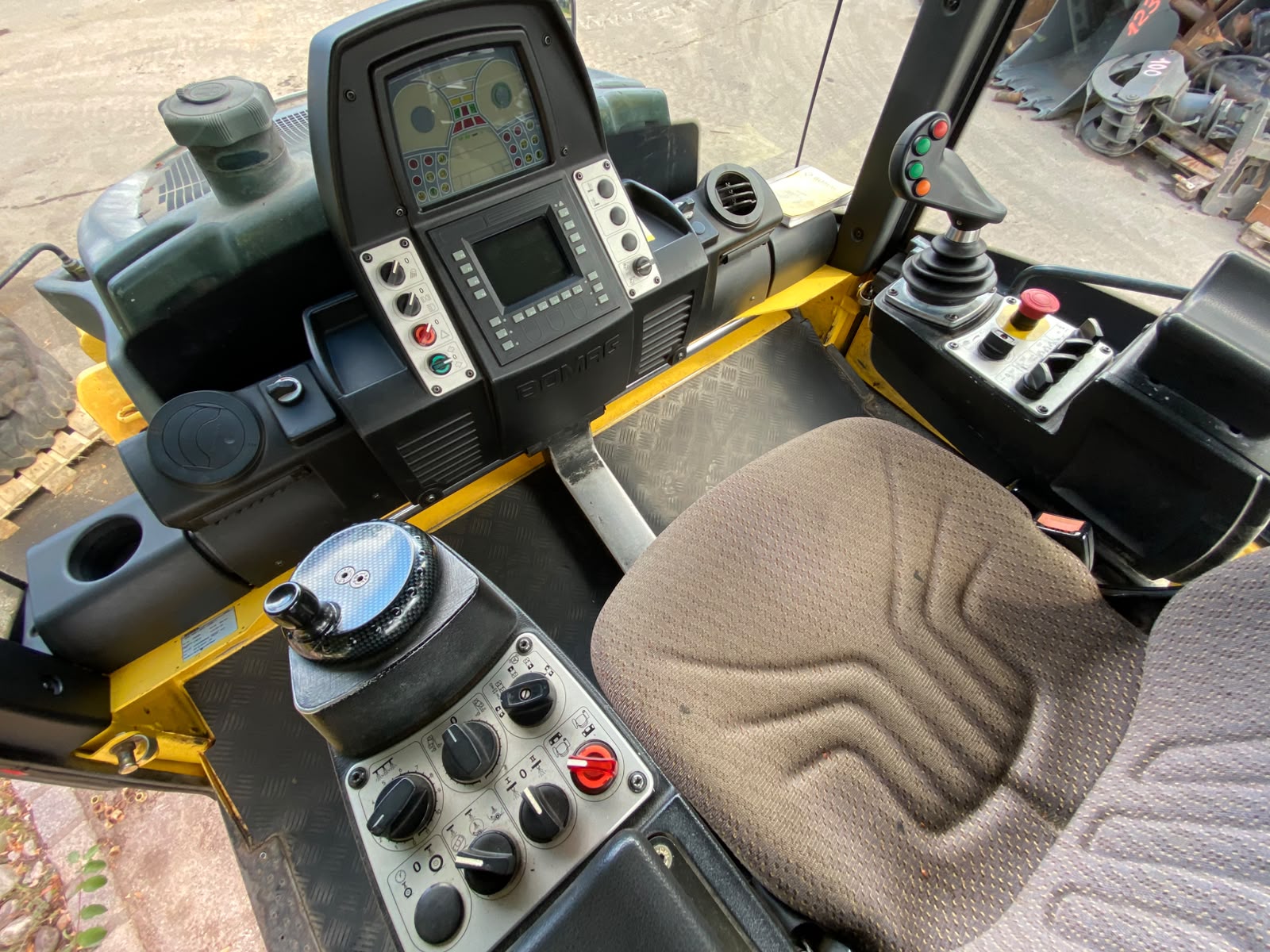 Bomag BW 174 AP -AM , Walze – Bild 3