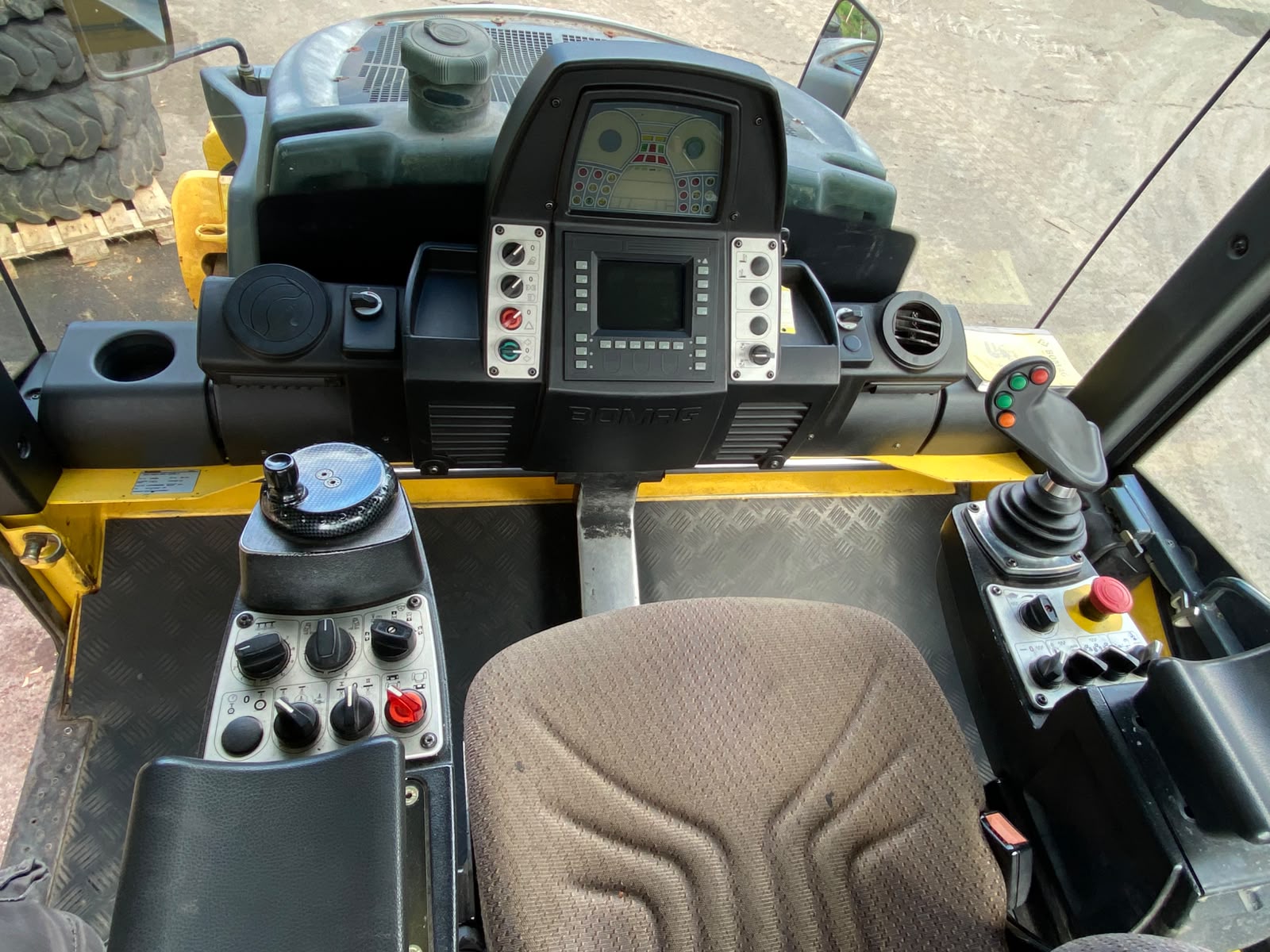Bomag BW 174 AP -AM , Walze – Bild 15
