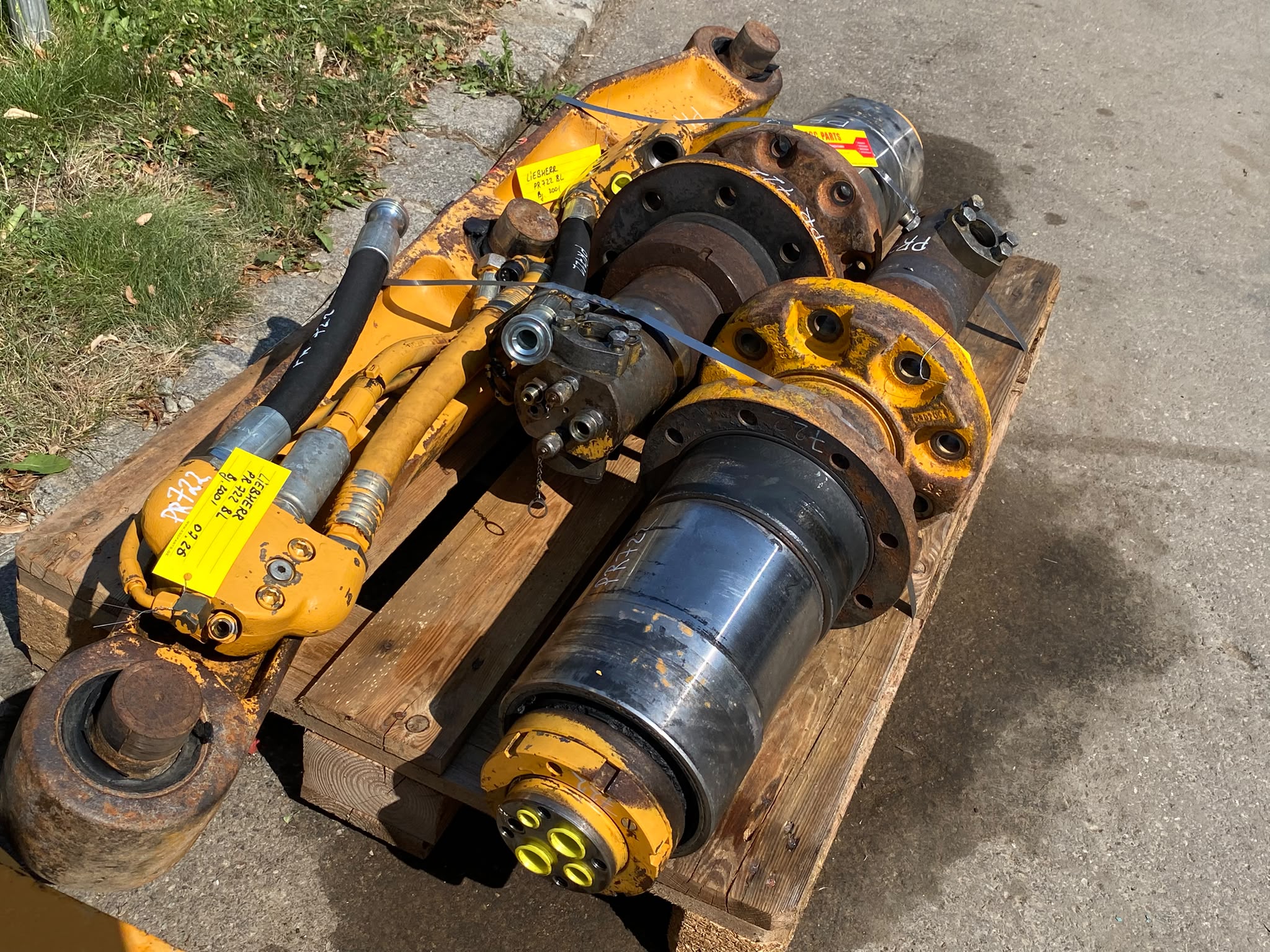 Drehdurchführung aus Liebherr PR 722 – Bild 2