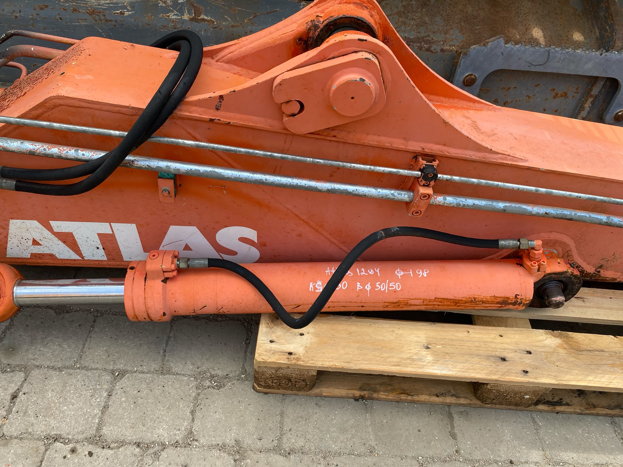Hydraulikzylinder aus Atlas 1204 – Bild 4